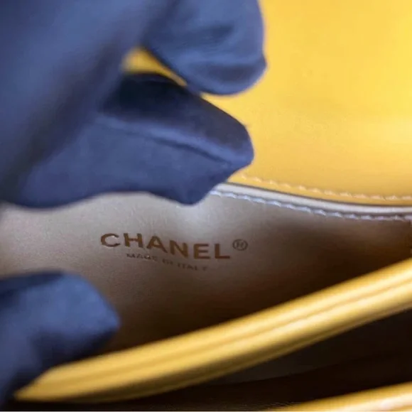 Chanel Lambskin Quilted Trendy Spirit Top Handle Bag Yellow series 30 Year 2020 - Picture 13 of 15